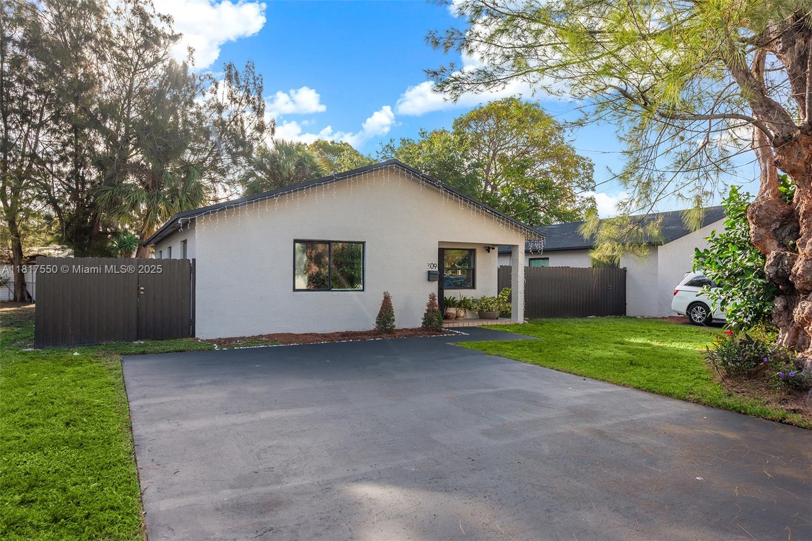 Hallandale Park No 3