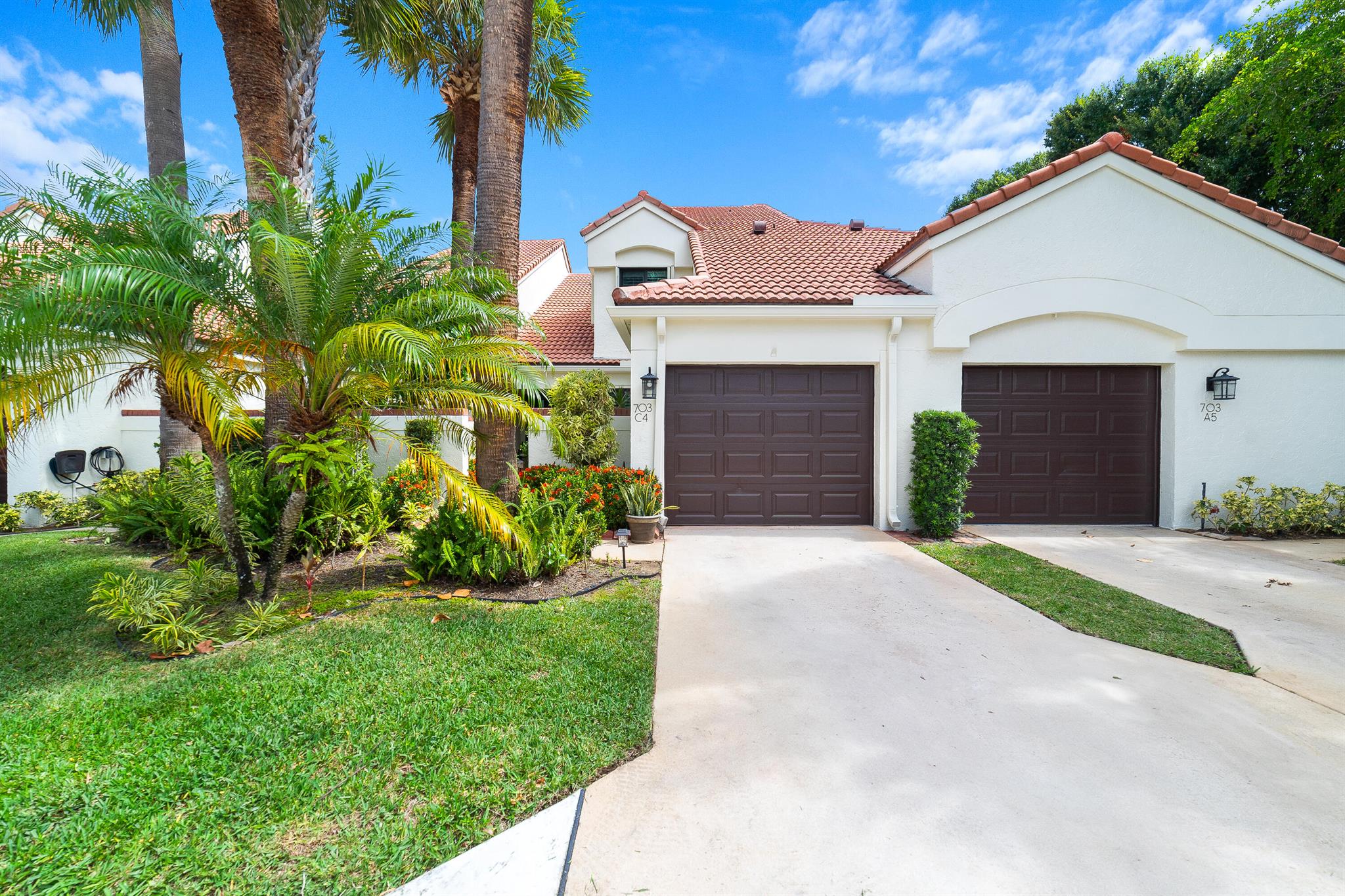 Sea Oats Of Juno Beach Co