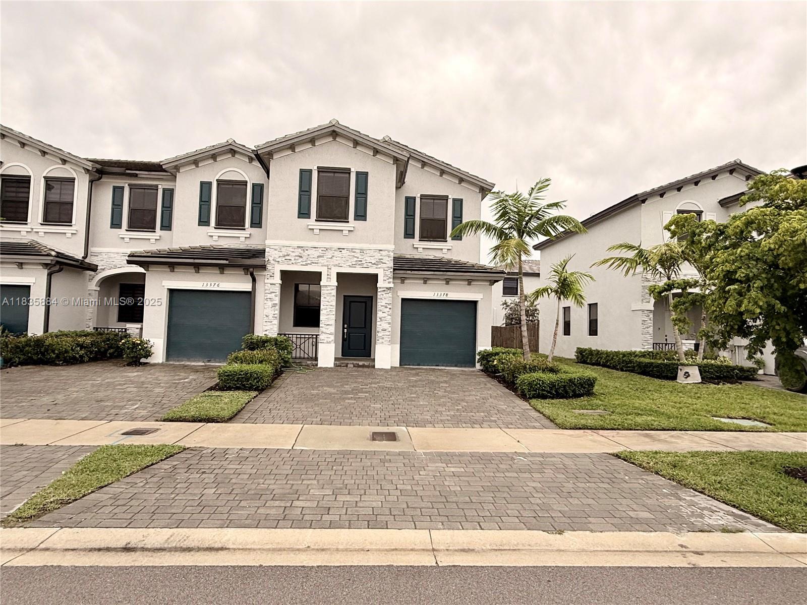 Pine Isle Pine Vista