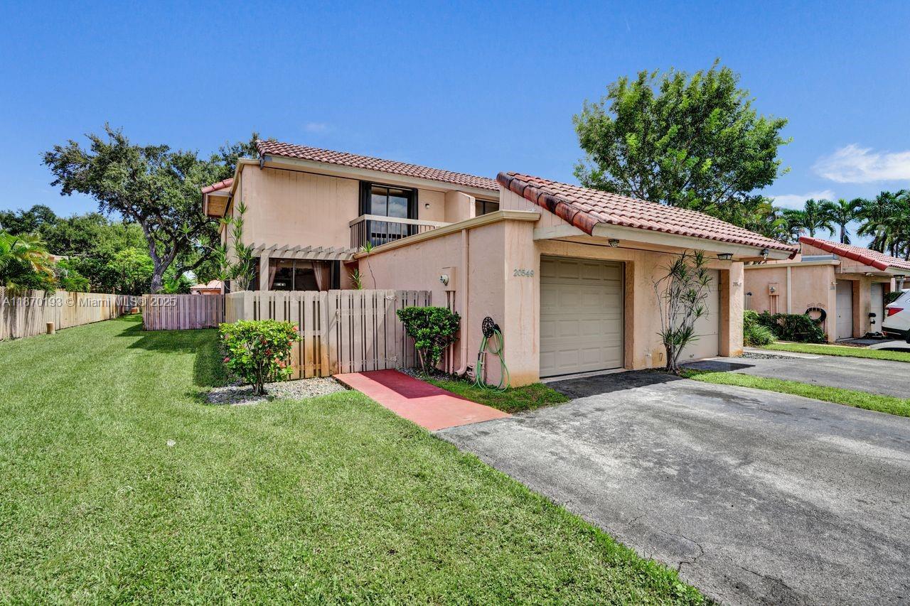 Townhouses Of The Calif