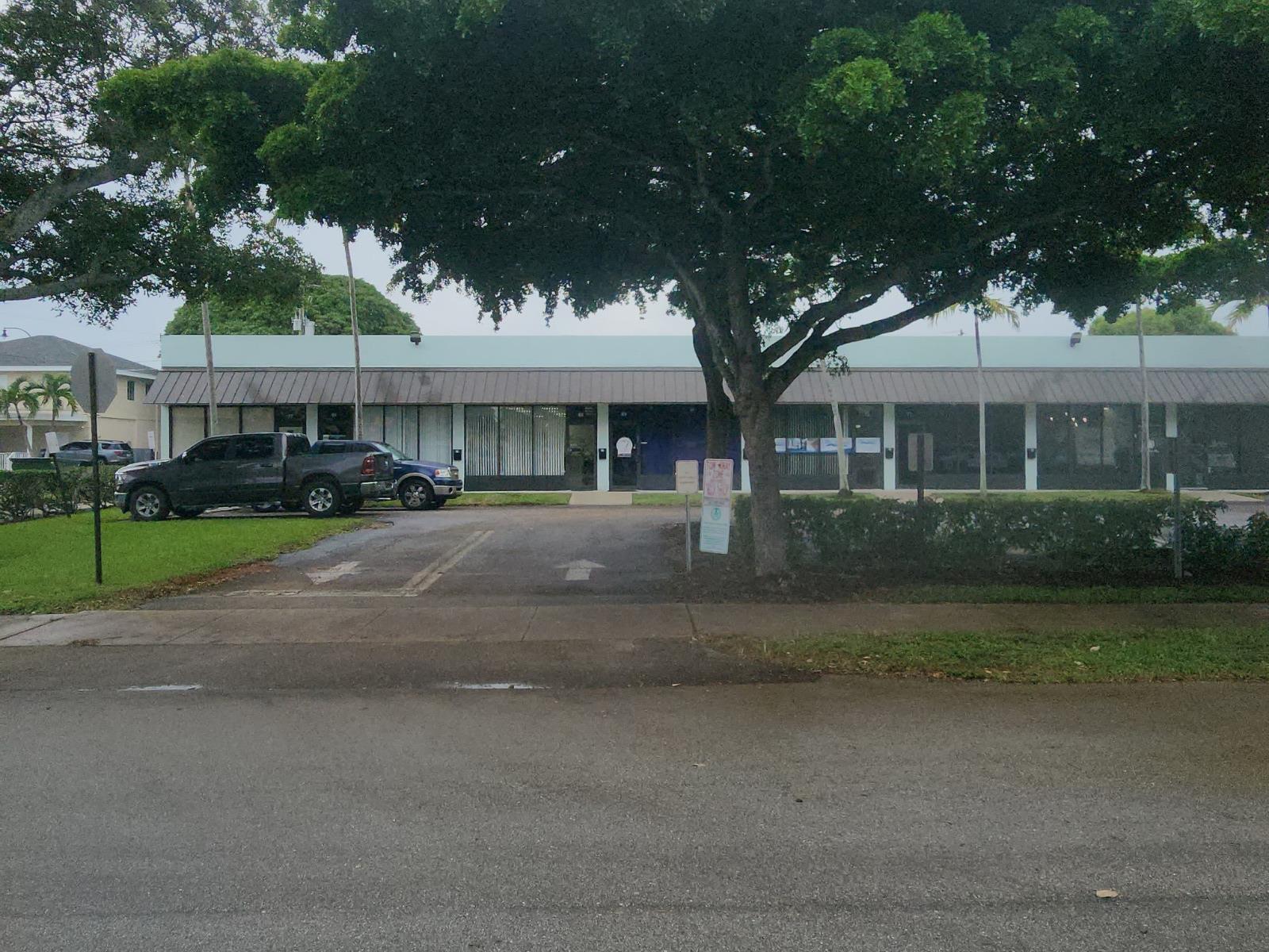 Deerfield Third Avenue Co