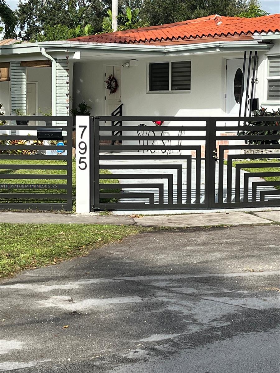 Poincianna Manor Sec 4