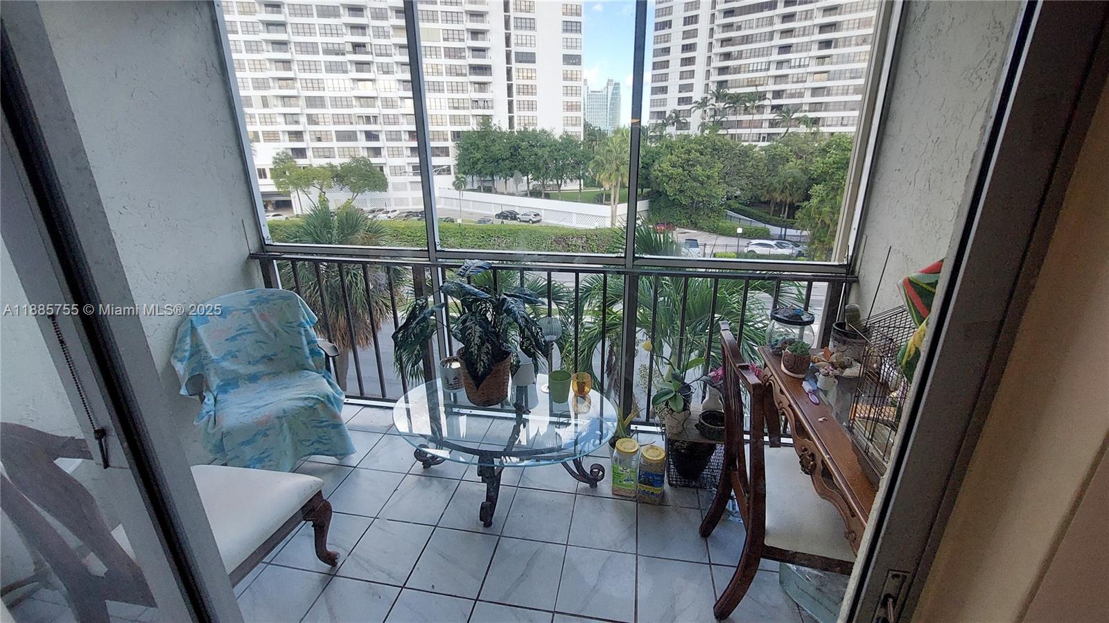 Desoto Park Condo