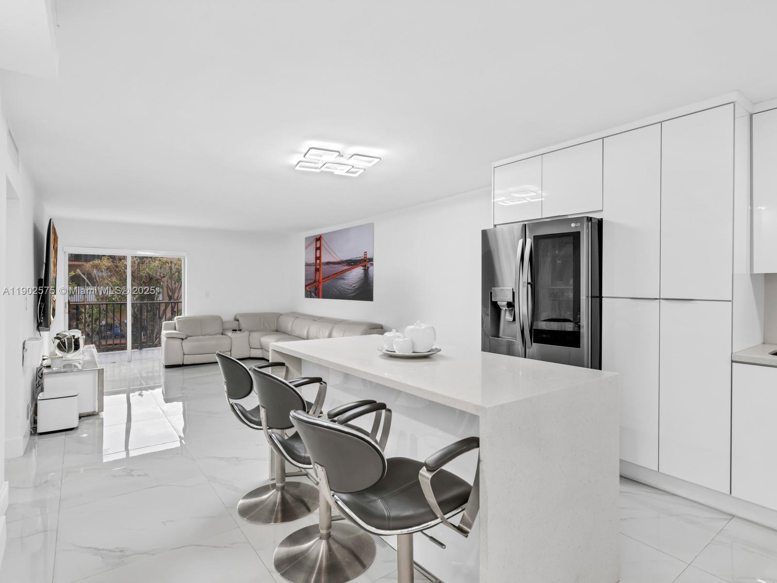 Palm-East Gardens Condo